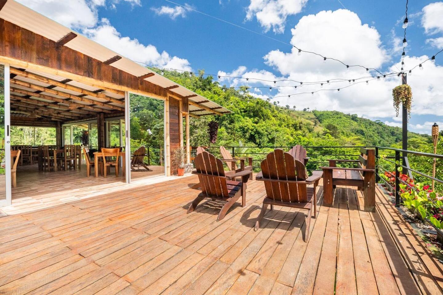 Hotel Rivel - Restaurant & Nature Retreat Турріальба Екстер'єр фото